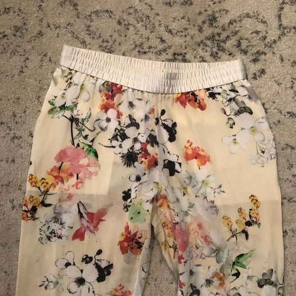 Club Monaco Floral Pants - Picture 3 of 7